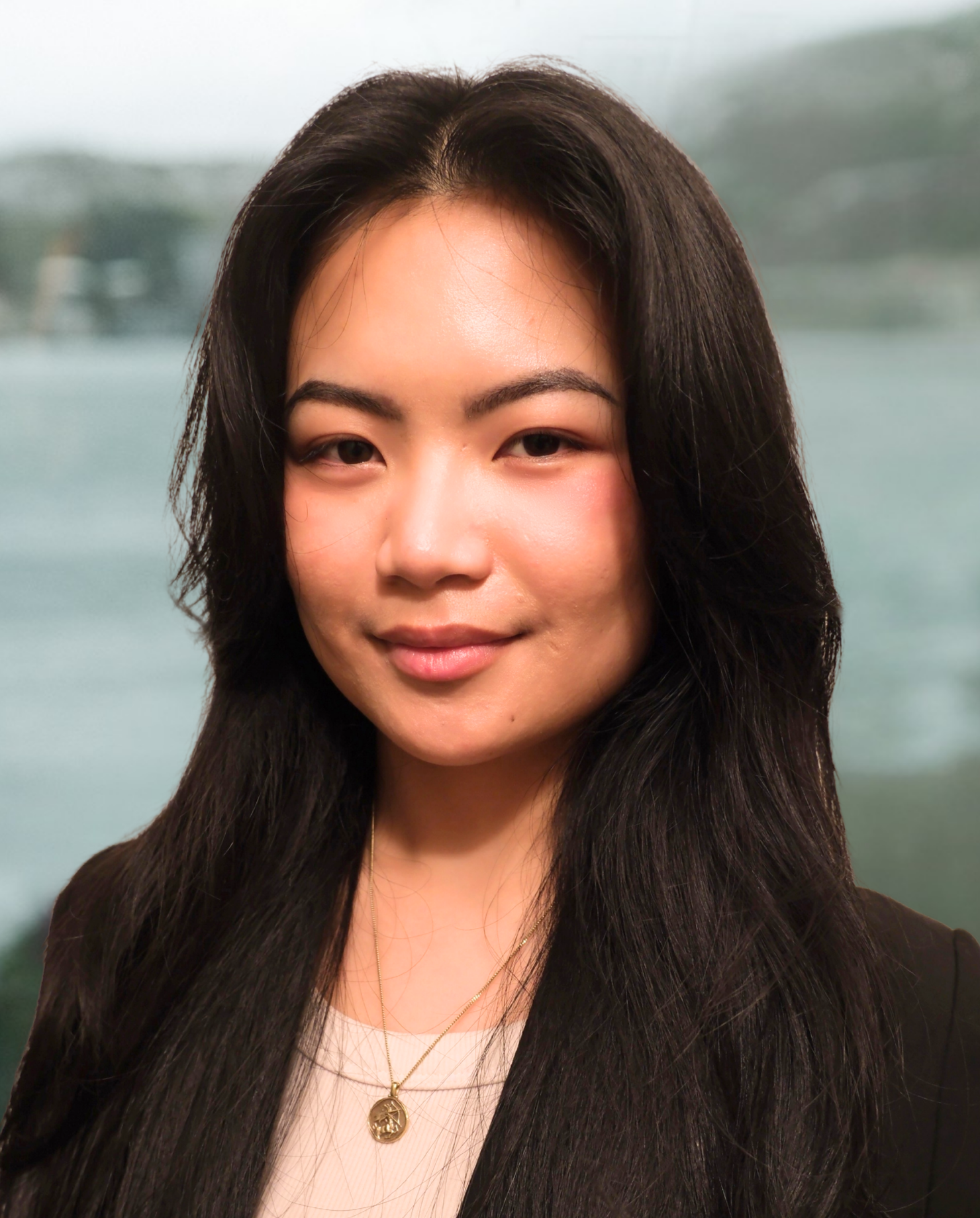 Fergielyn Website headshot